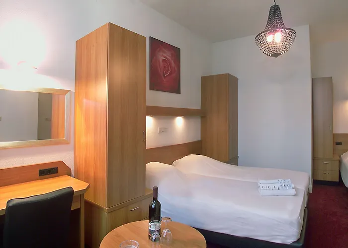 ニコラス ウィッツェン アムステルダム