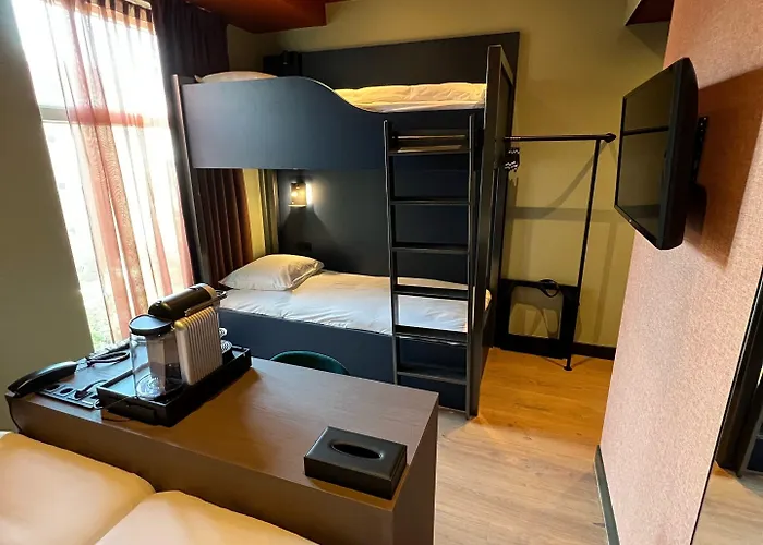 ニコラス ウィッツェン 3*