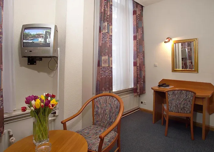 ニコラス ウィッツェン